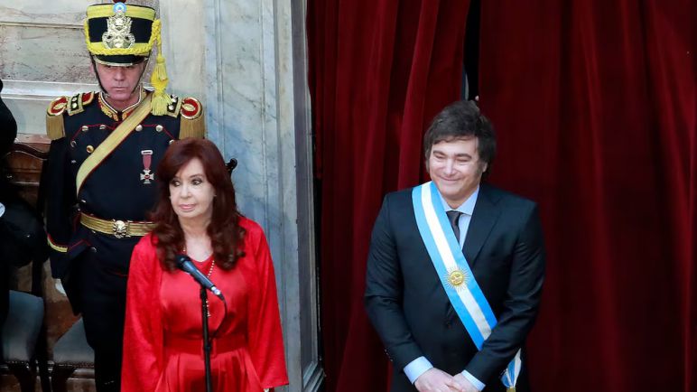 El "espanto" K ante una doble derrota, la "tabula rasa" con exclusiones y la cena secreta Milei-Ritondo